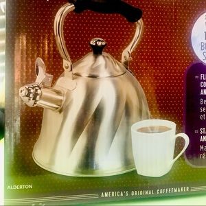 New  tea, or coffee Kettle 2.3 Qt.